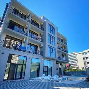 https://hotel-tesa.batumihotels.net