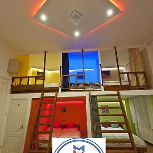 Nocleg ze śniadaniem Metropolis Boutique ****